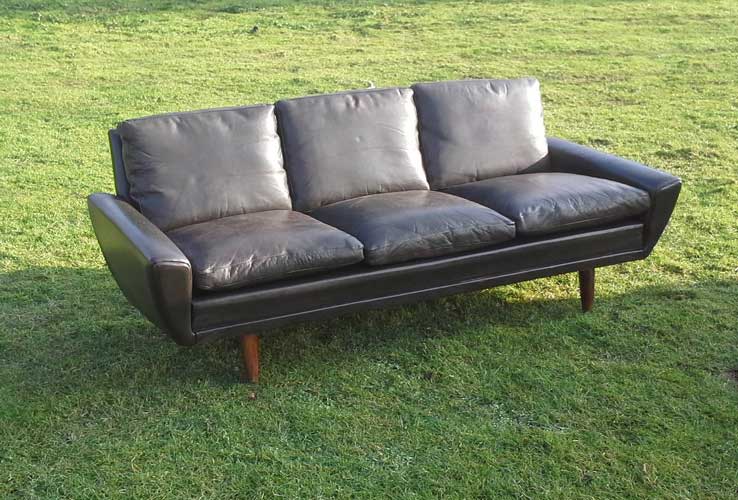 G Thams rosewood and leather sofa